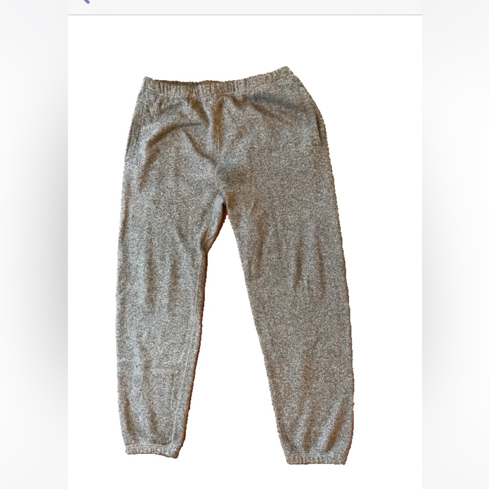 2 PAIRS OF SWEATPANTS FROM CAMPUS CREW